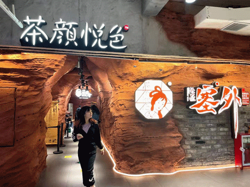走訪長(zhǎng)沙、重慶等地后，我總結(jié)出一套做燈箱廣告牌“吸金術(shù)”2