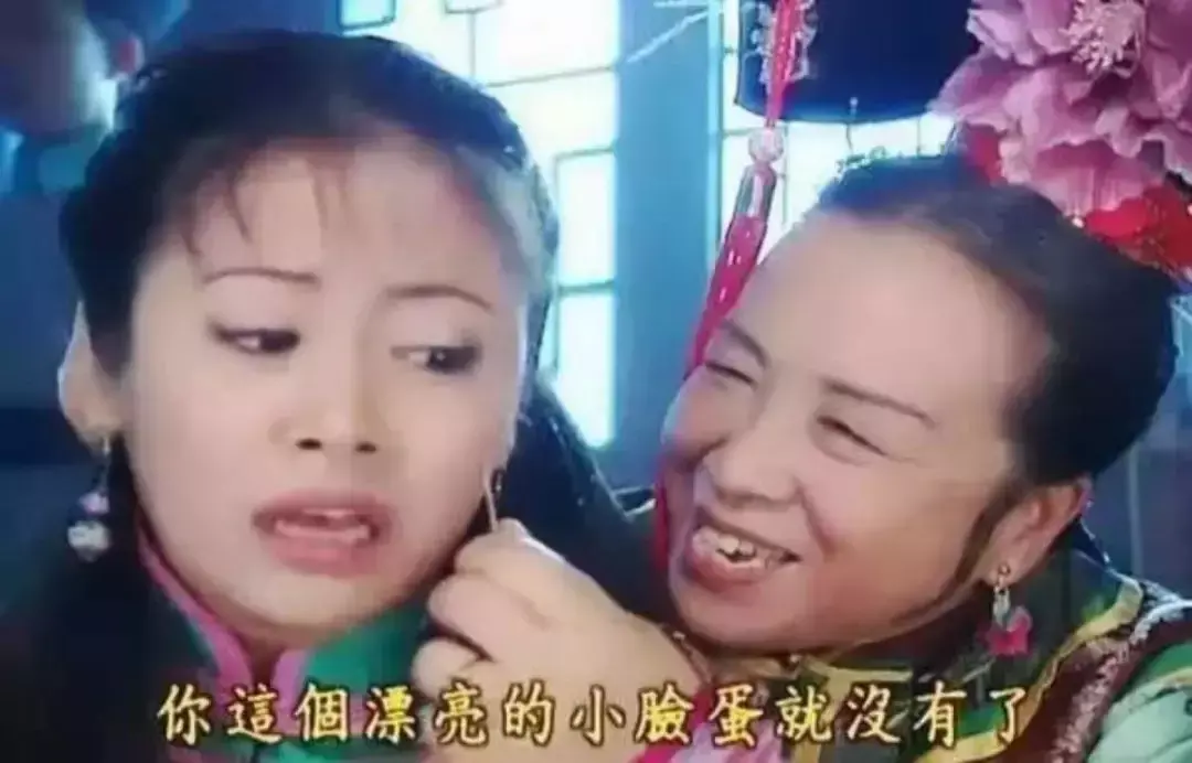 中國路邊的做燈箱廣告牌，我能笑一年8